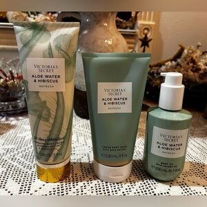 (Inventory 38) Victoria's Secret Aloe Water & Hibiscus Refresh Set